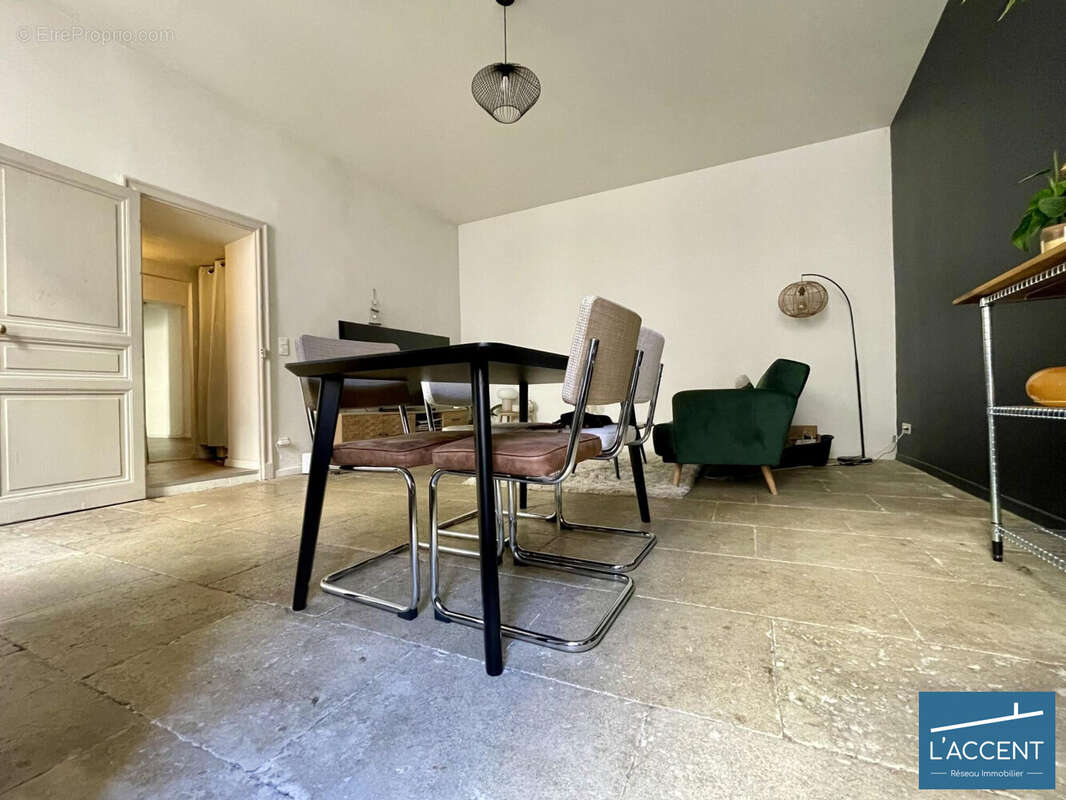 Appartement à NIMES