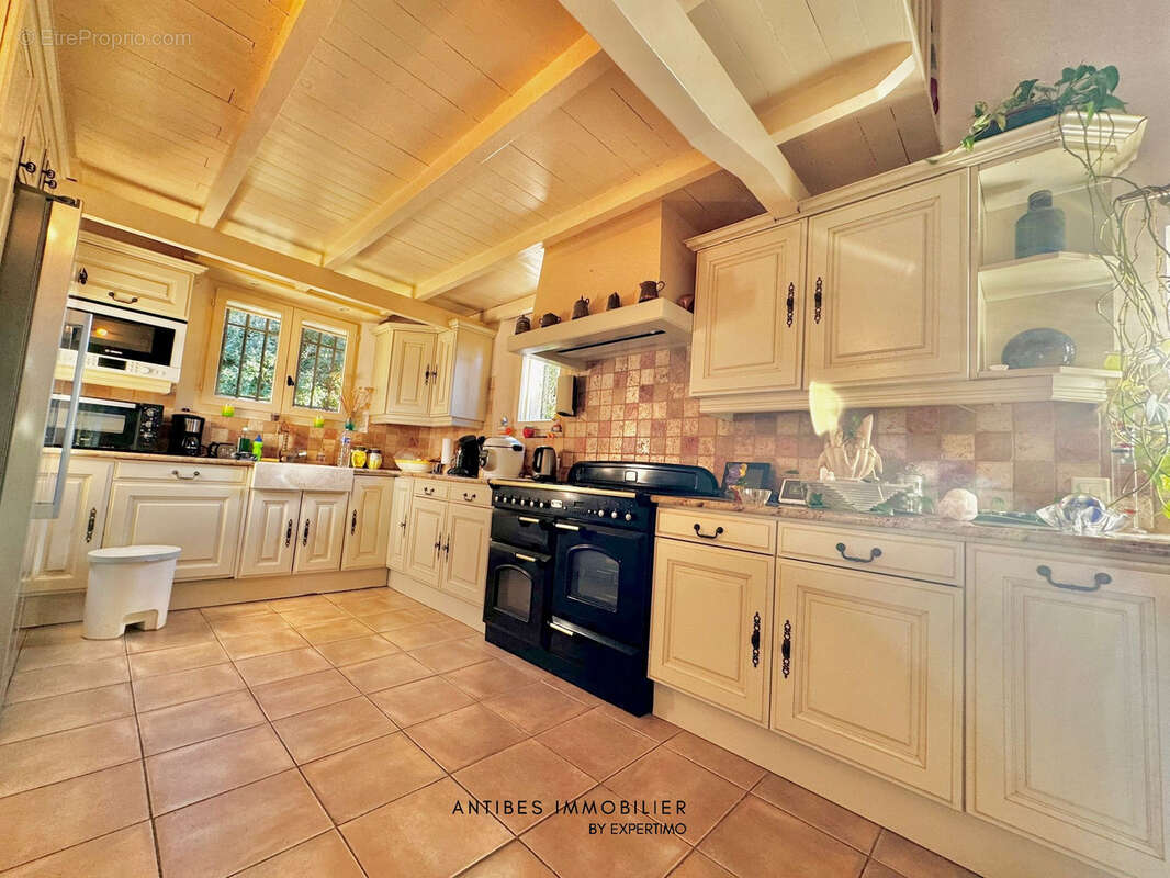 Maison à LA GARDE-FREINET