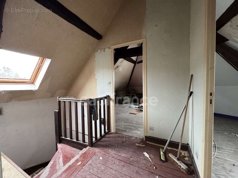 Appartement à SAINT-HONORE-LES-BAINS