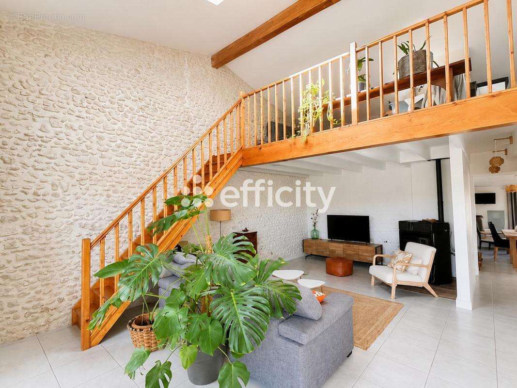 Maison 156 m² à Arces  - photo 10