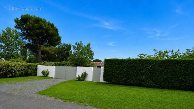Maison à vendre 9 pièces LES PORTES EN RE (17), 7 chambres, à 2' des plus belles plages - photo 25