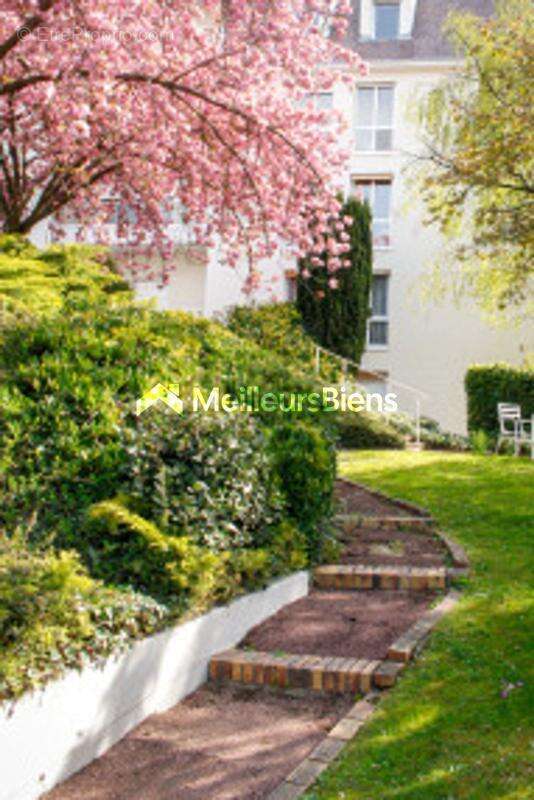 Appartement à NOGENT-SUR-MARNE