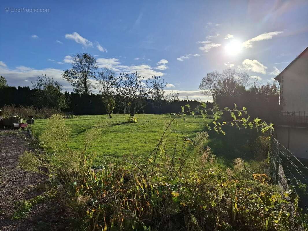 Maison à BEAUDEDUIT