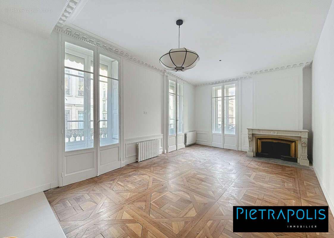 Appartement à LYON-2E