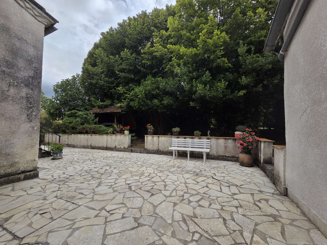 À découvrir   Authentique bâtisse de caractère au cœur du village - photo 23
