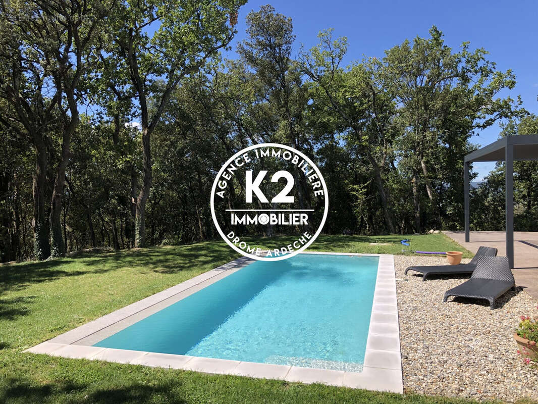 Maison à MONTELIMAR