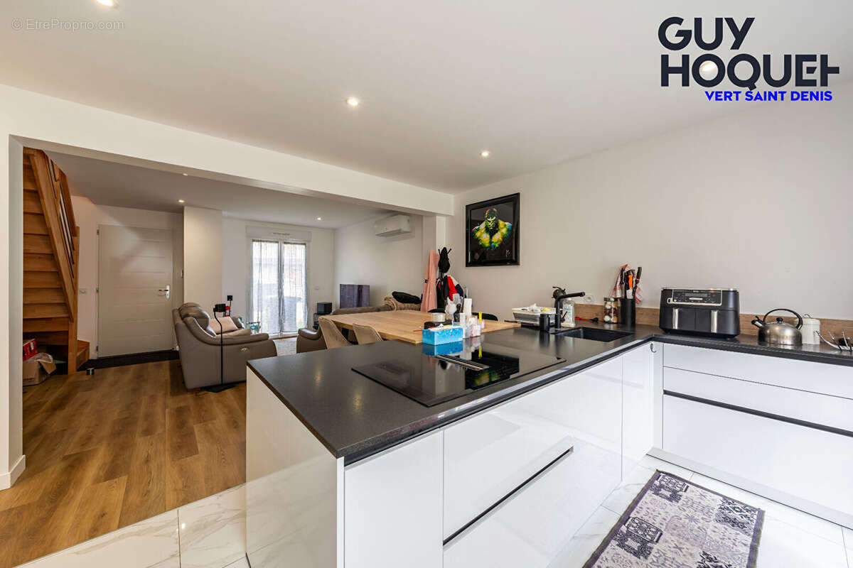 Maison à DAMMARIE-LES-LYS