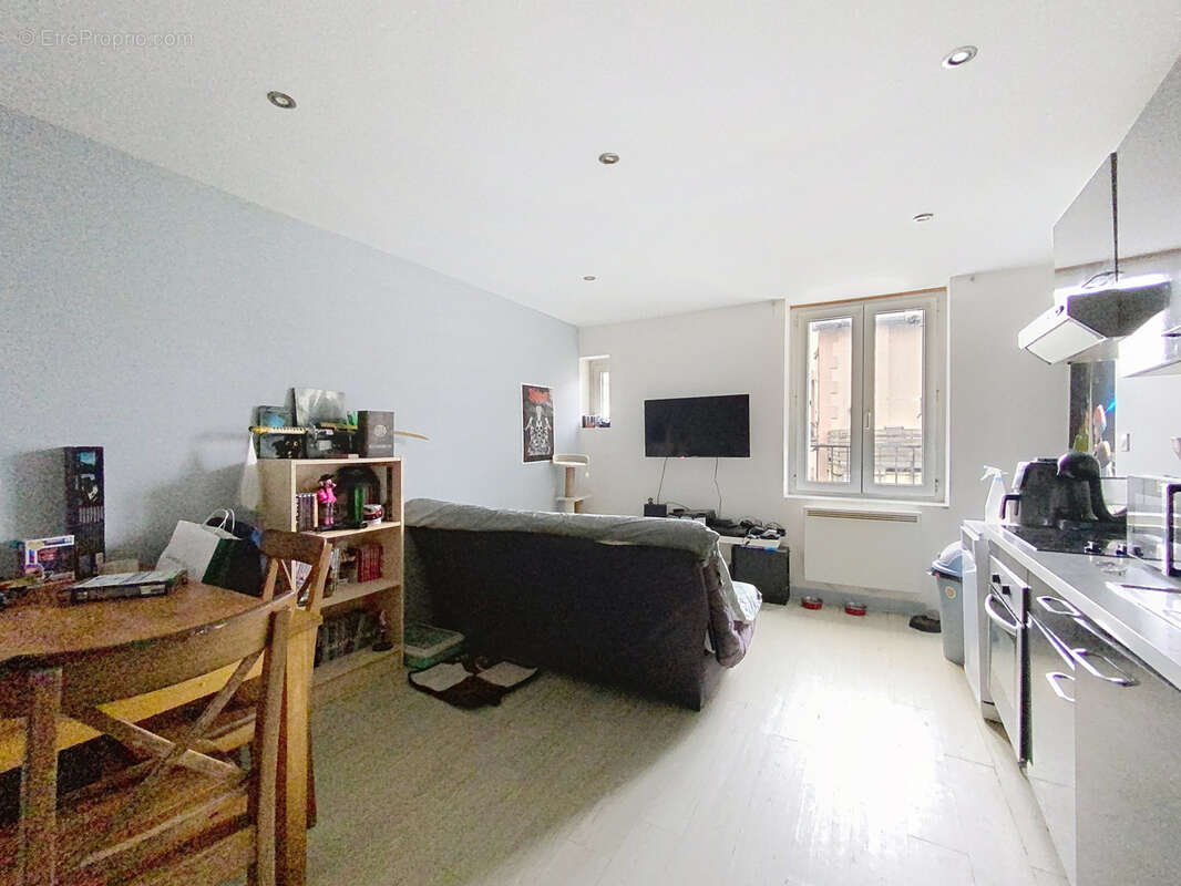 Appartement à SAINT-ETIENNE