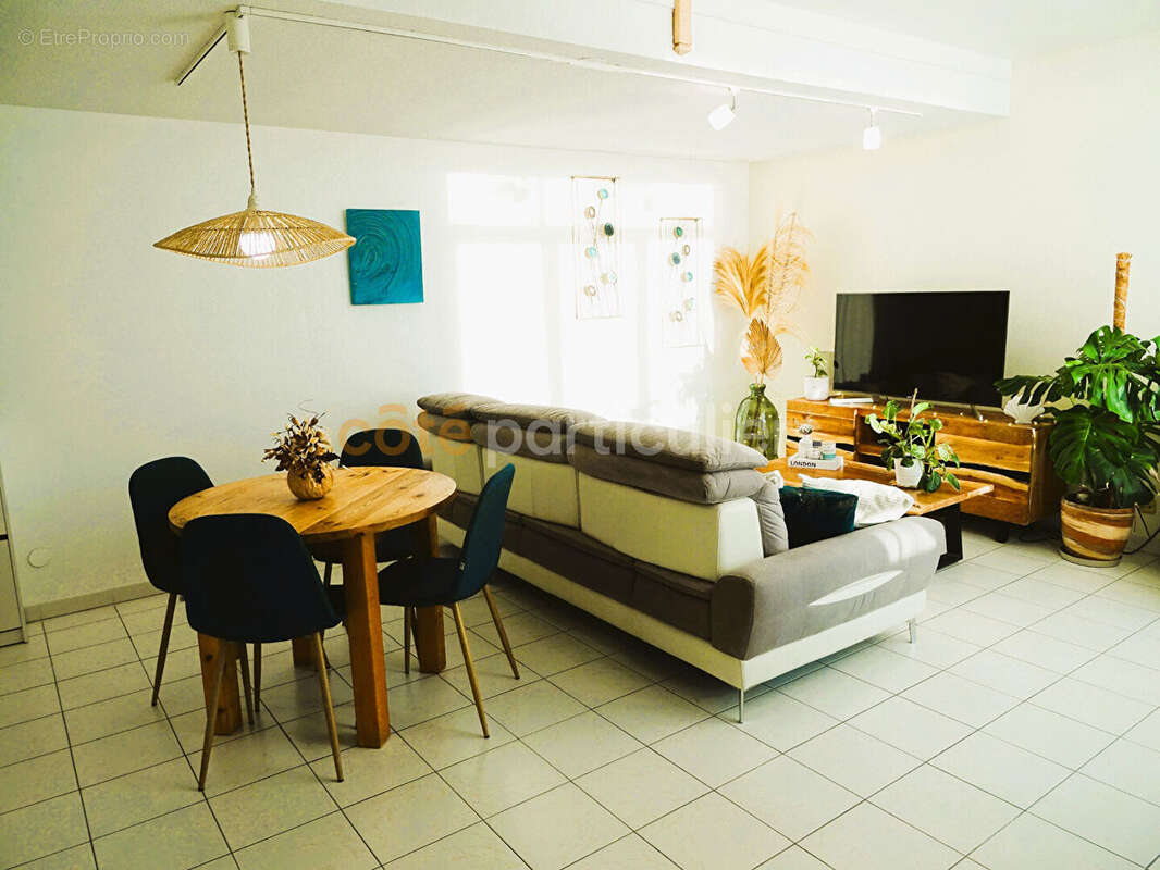 Appartement à LATTES