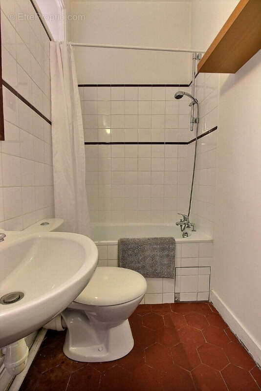 Appartement à LEVALLOIS-PERRET