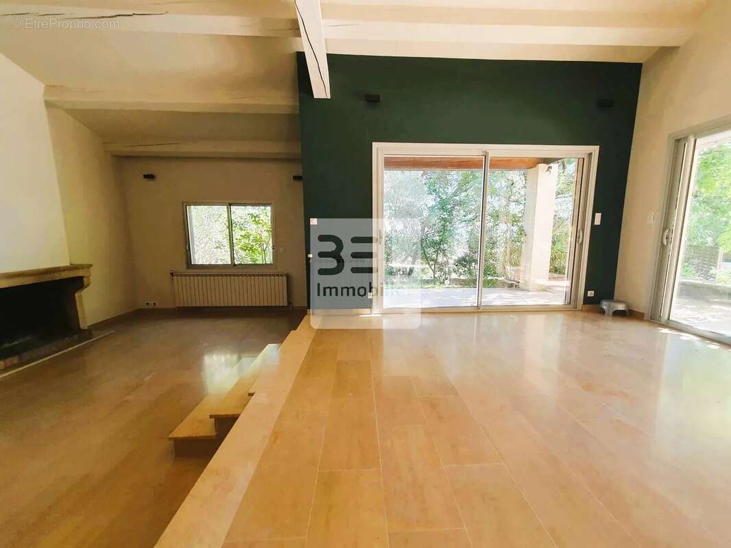 Maison à BAGNOLS-SUR-CEZE