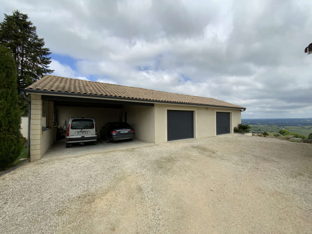 Maison à MONBAZILLAC