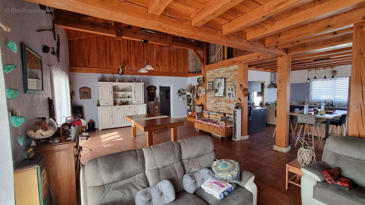 Maison à LIT-ET-MIXE