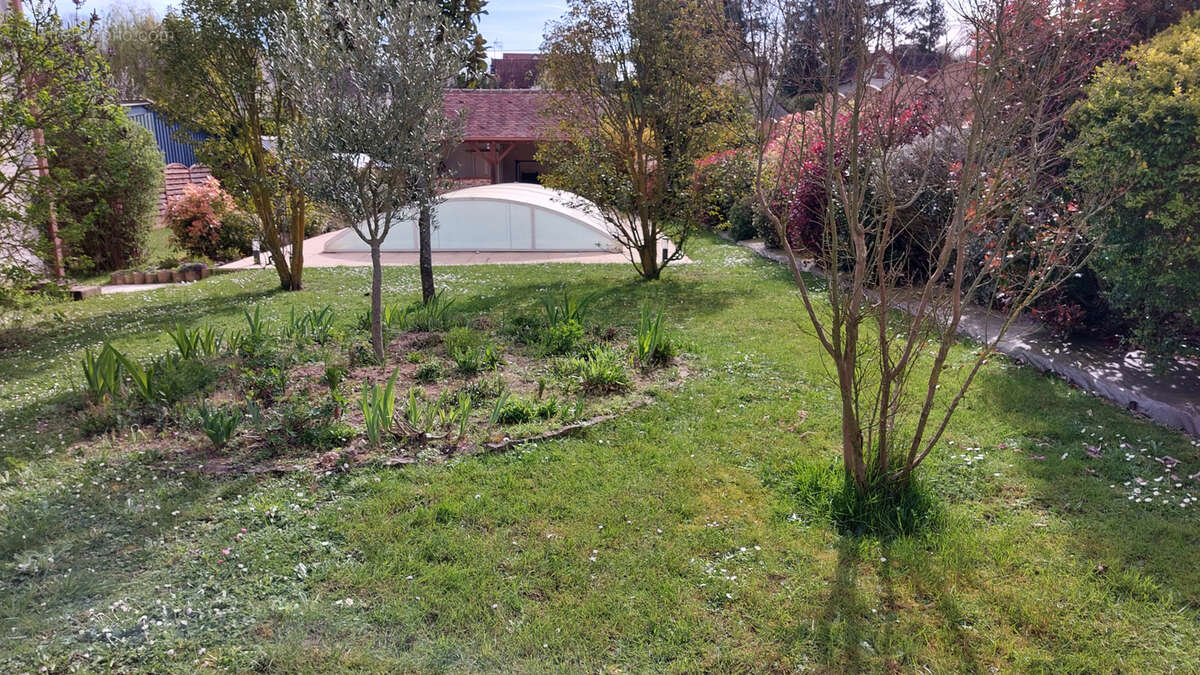 Maison à NOGENT-SUR-VERNISSON