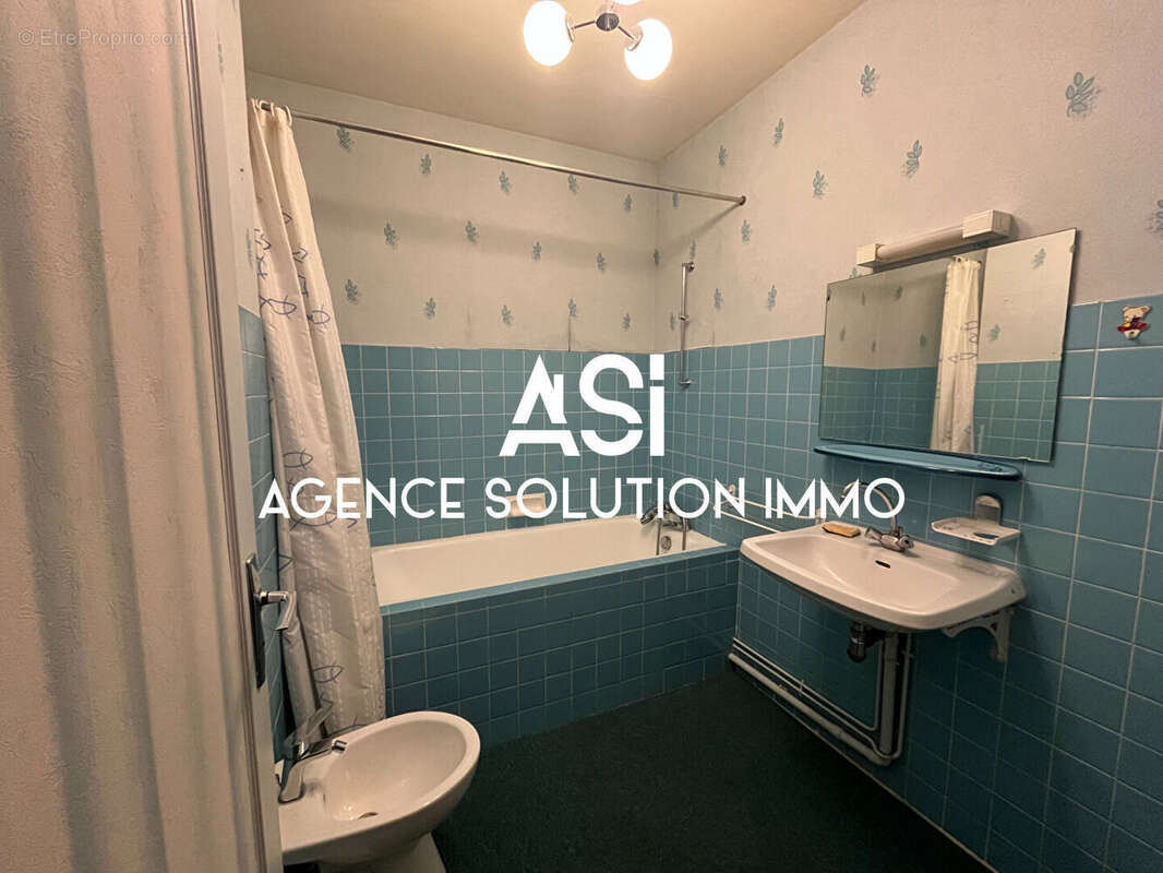 Maison à VILLAINES-LA-JUHEL