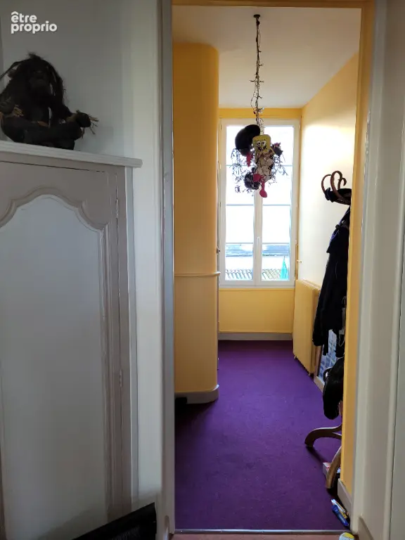 ROCHEFORT hyper  centre ville, Place COLBERT un appartement ancien de 121 m2 avec parking - photo 12