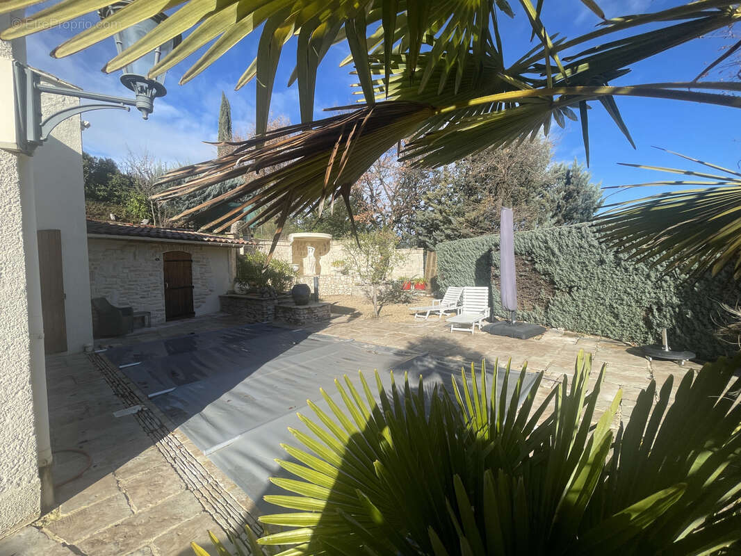 Maison à VAISON-LA-ROMAINE