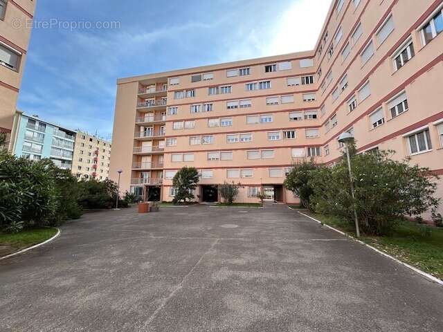 appartement F4 - centre ville - photo 9