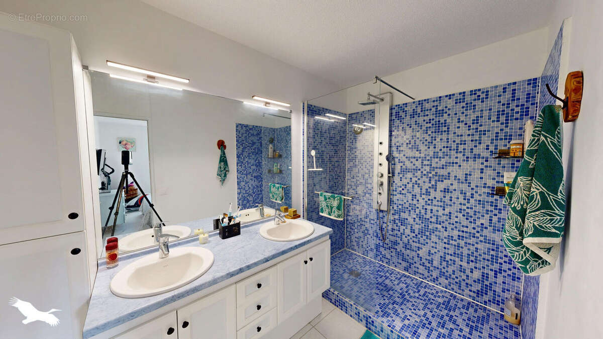 Appartement à MARSEILLE-9E