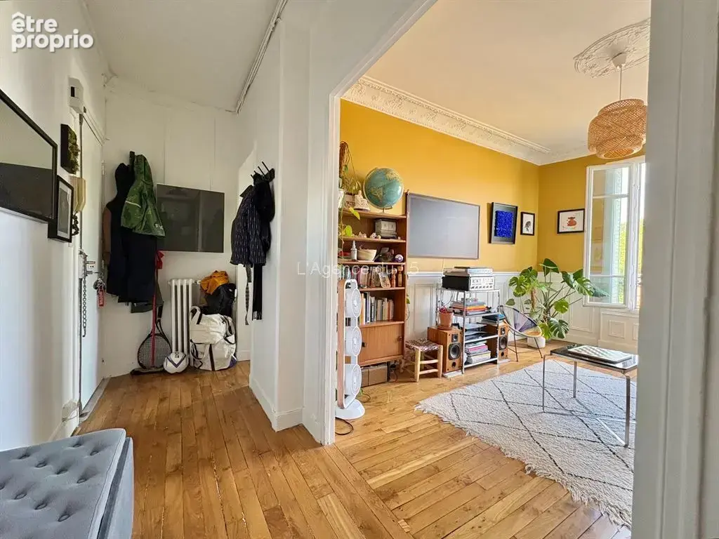 Malakoff / mairie / superbe 3 pieces / charme de l'ancien / 4ème etage vue degagee / cave / habitable immediatement / - photo 4