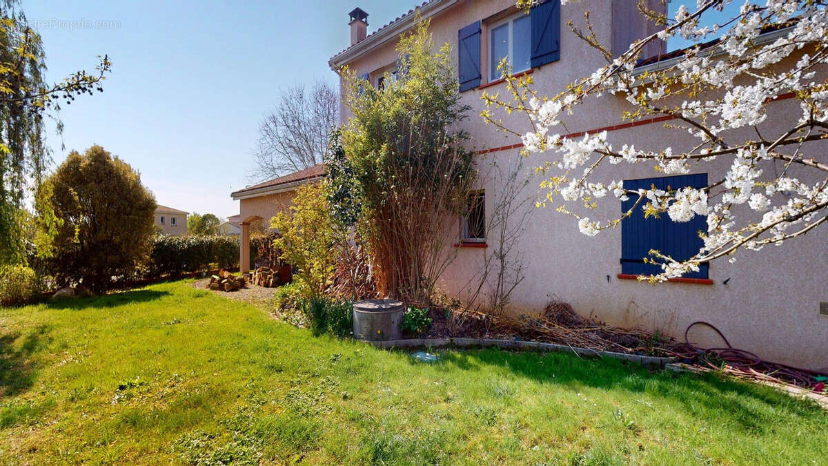 Maison à FONTENILLES