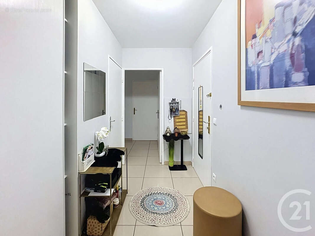 Appartement 72 m² à Garges-Les-Gonesse  - photo 9
