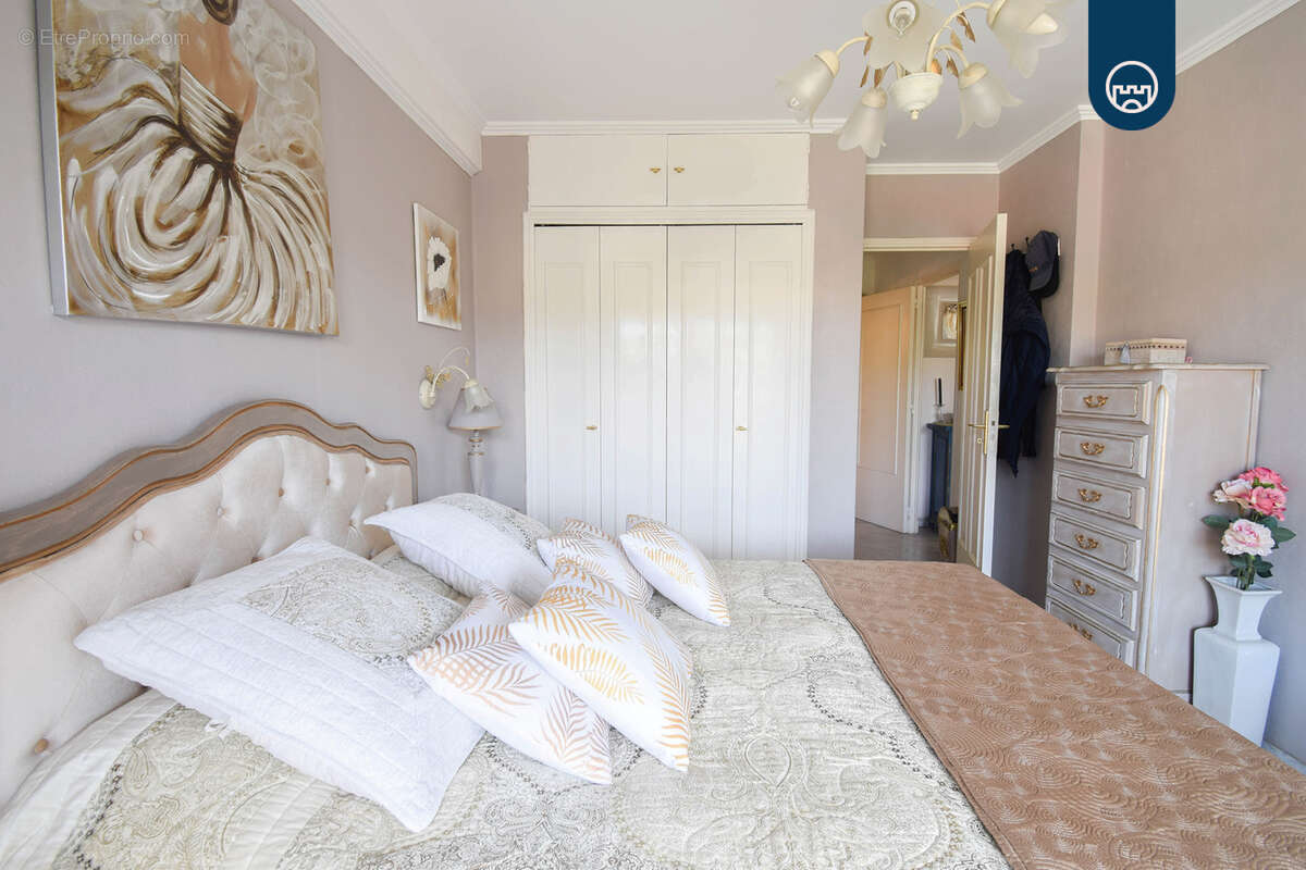 Appartement à LE CANNET