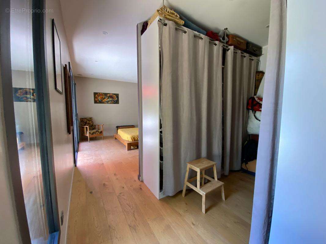Villa COUP DE COEUR de 2015 de 130 m² avec Piscine couloir de 13x3 sur 2281 m² de Terrain divisible - photo 28