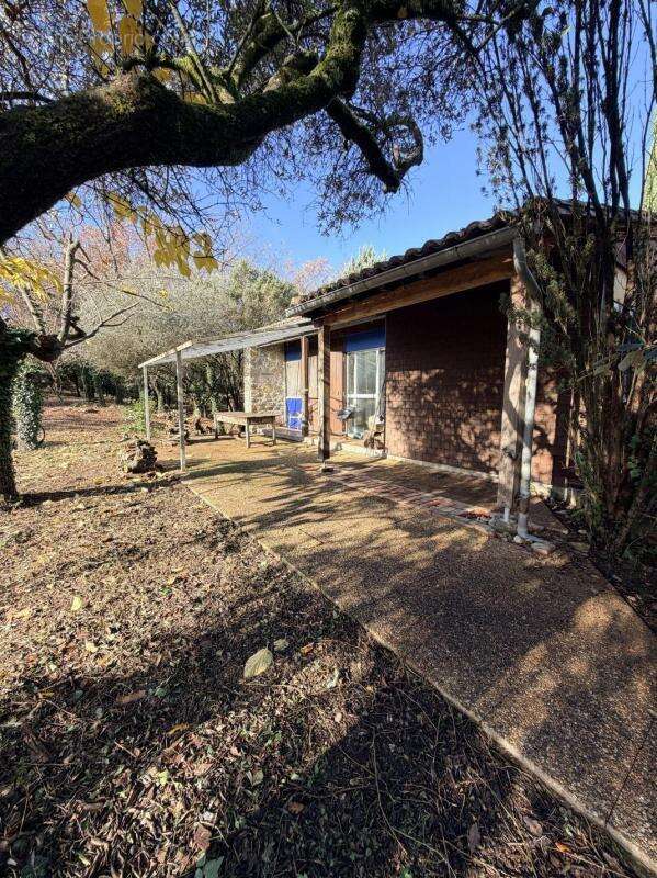 Maison à CRUVIERS-LASCOURS