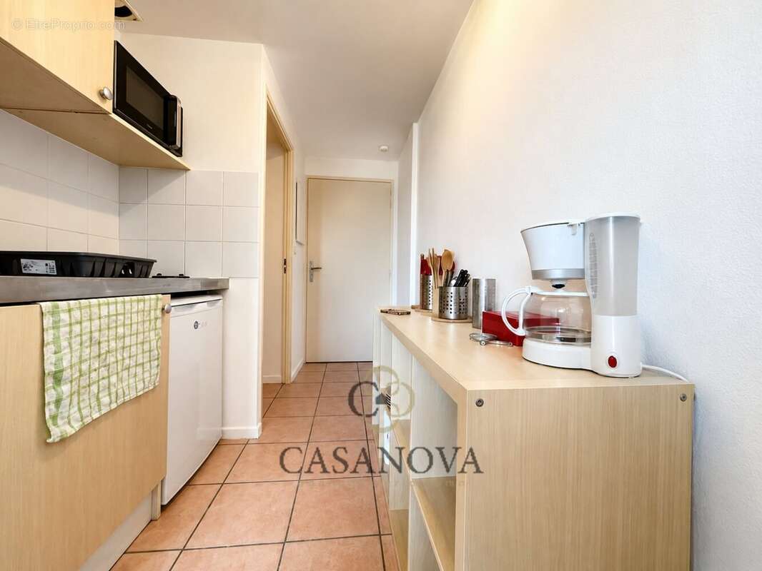 Studio 22 m2 avec parking - Nimes - Idéal investissement locatif - photo 3