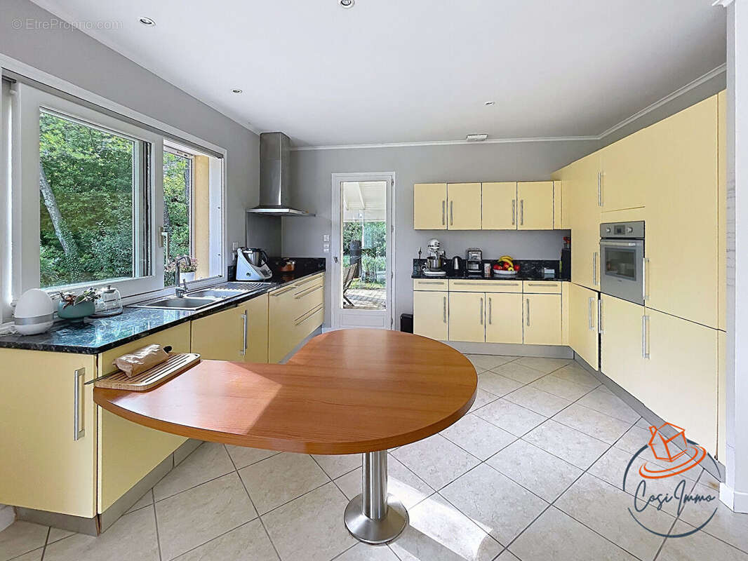 Maison à DIVONNE-LES-BAINS