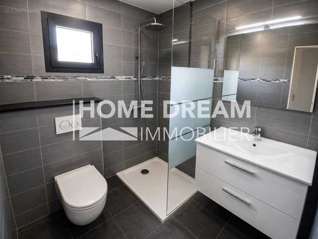 Appartement 40 m² à Toulon  - photo 4