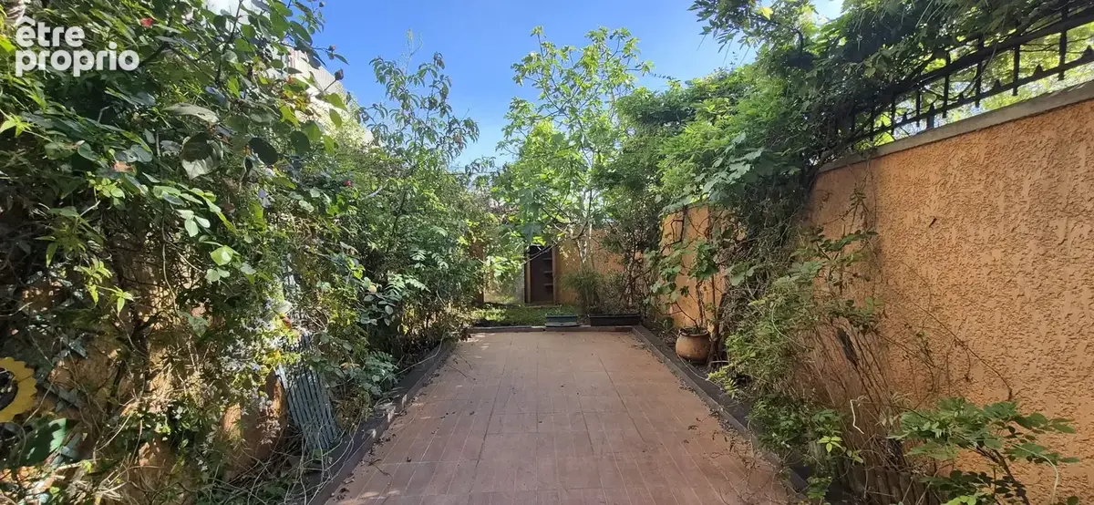 Maison de 113 m2 - 3 chambres - 2 balcons - jardin - photo 4