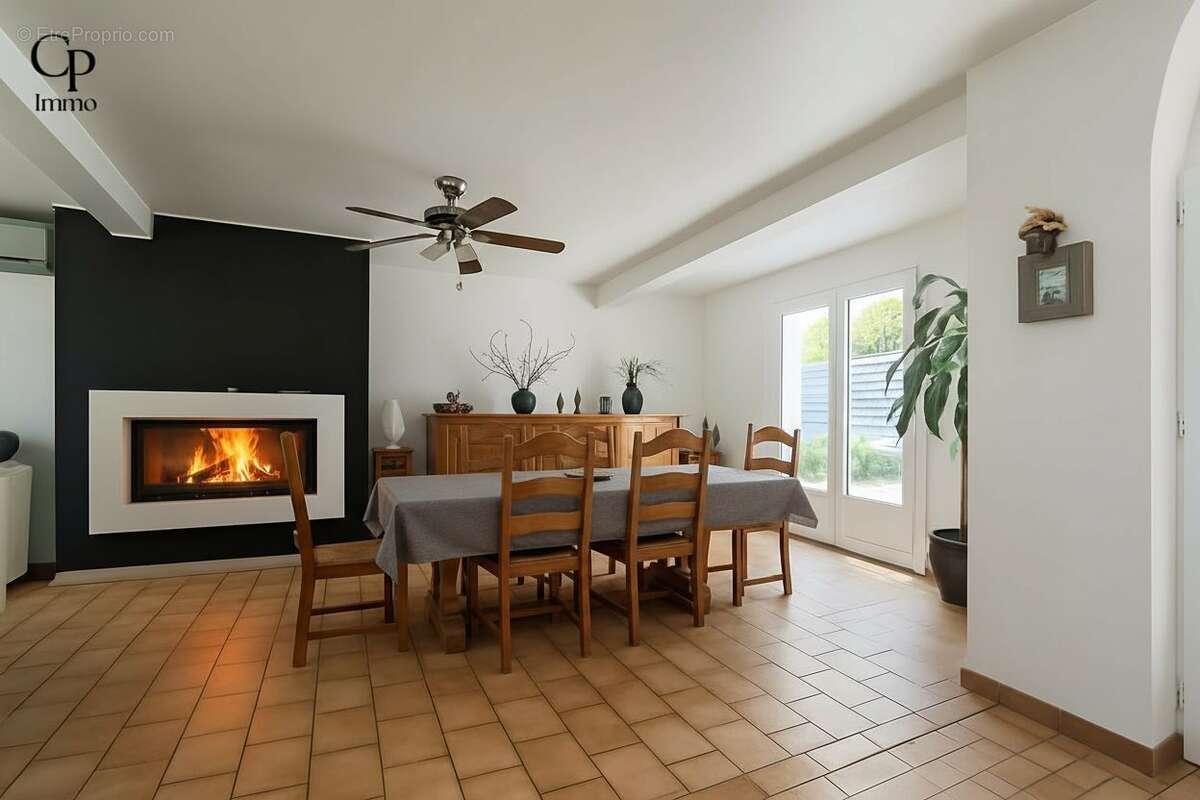 Maison à LA BREILLE-LES-PINS