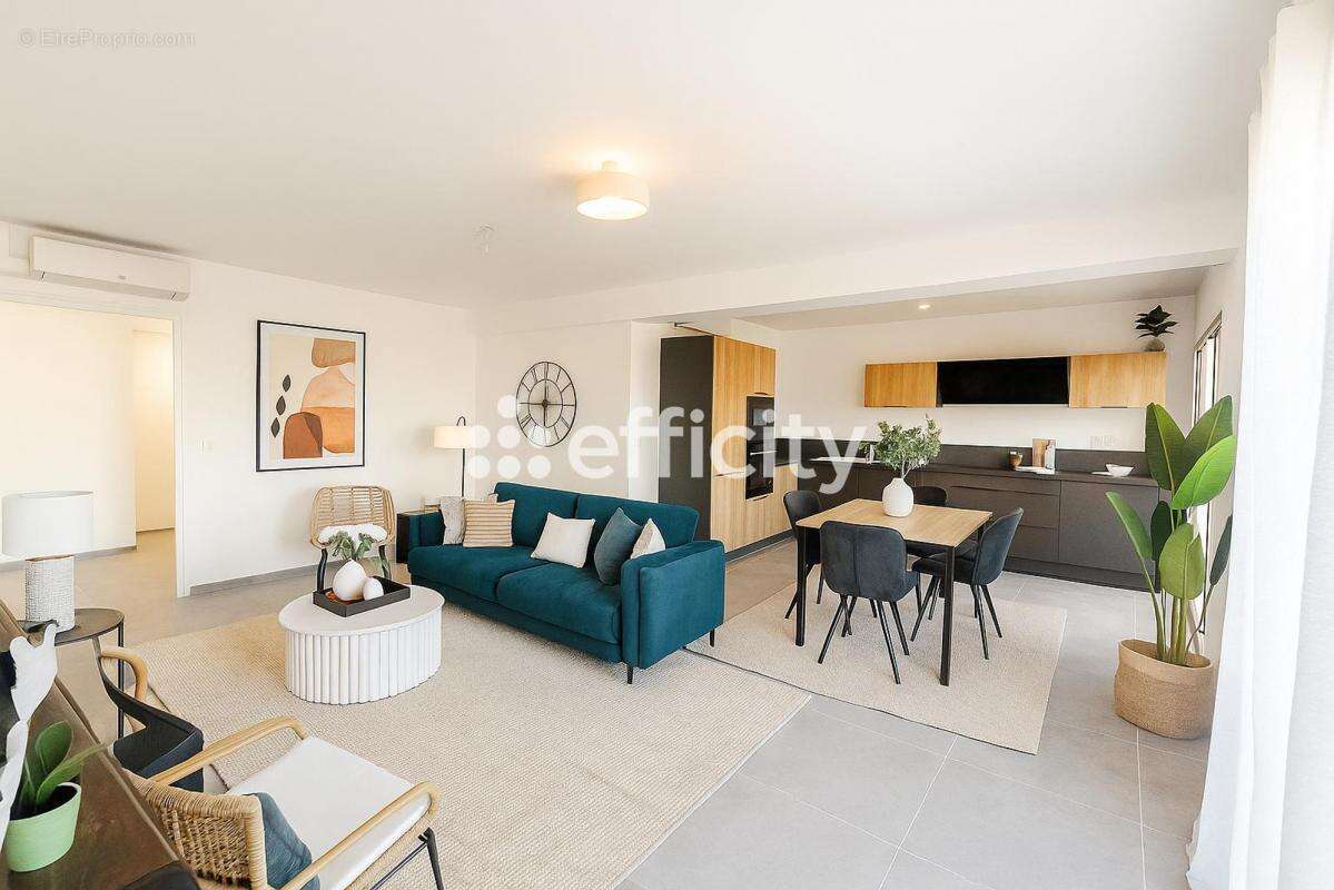 Appartement à SANARY-SUR-MER