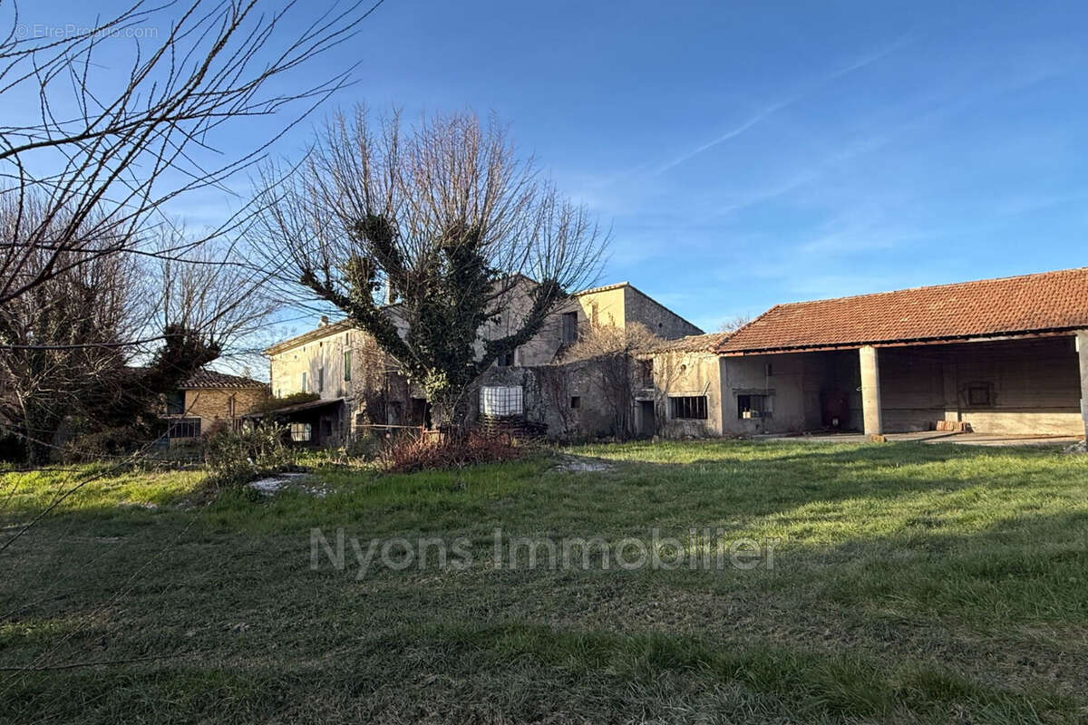 Maison à MONTBRISON-SUR-LEZ