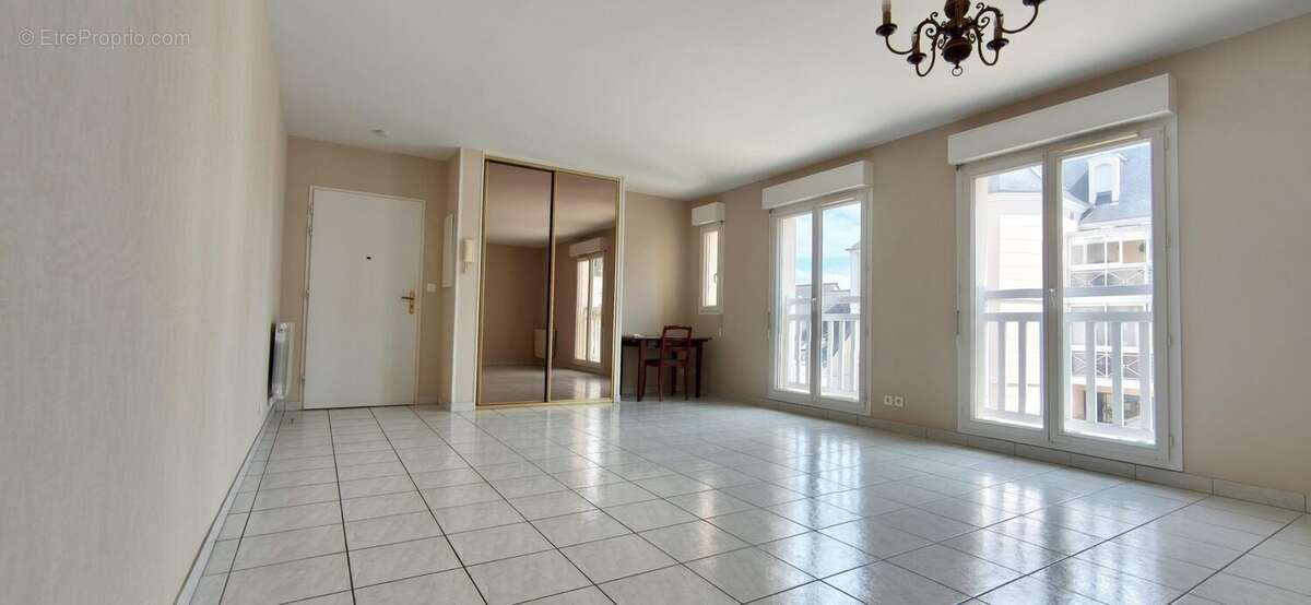Appartement 62 m² à Dinard  - photo 2