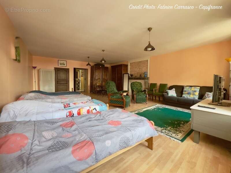 Maison à MONTAIGUT
