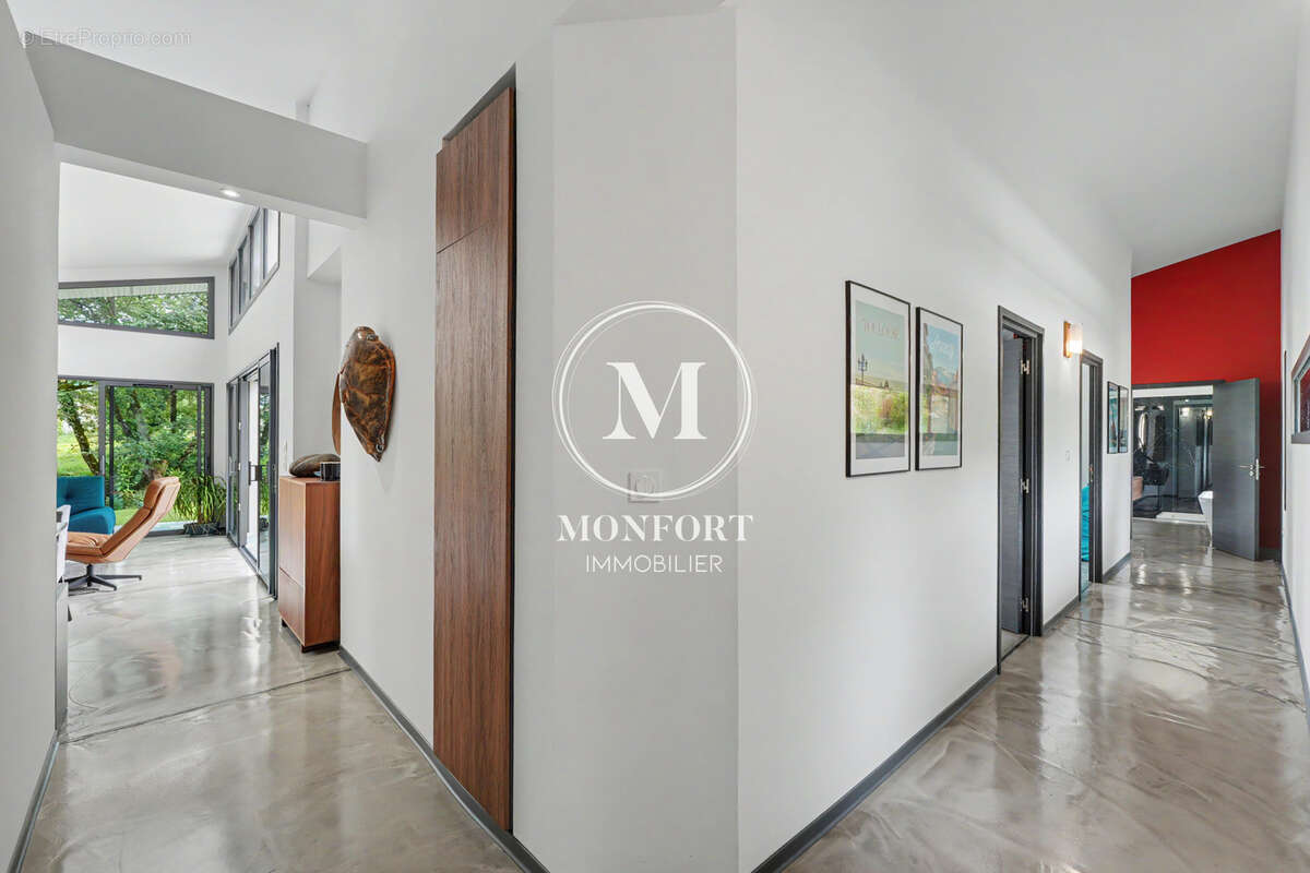 Maison à MONTJOIRE