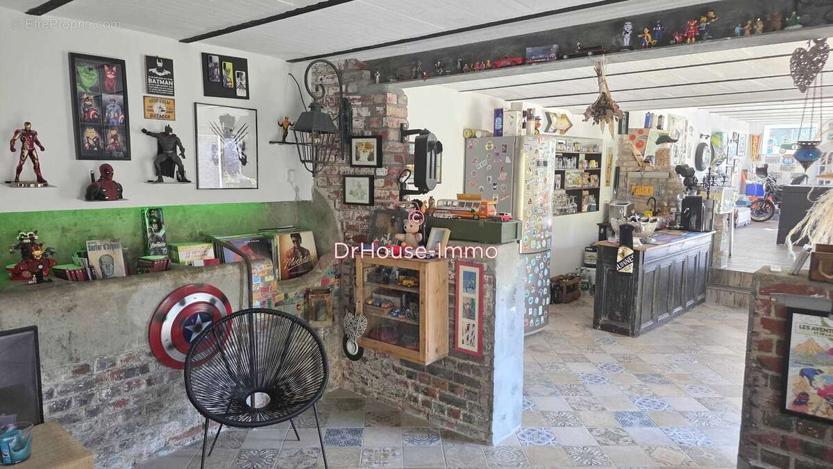 Maison 265 m² à Camphin-En-Carembault  - photo 7