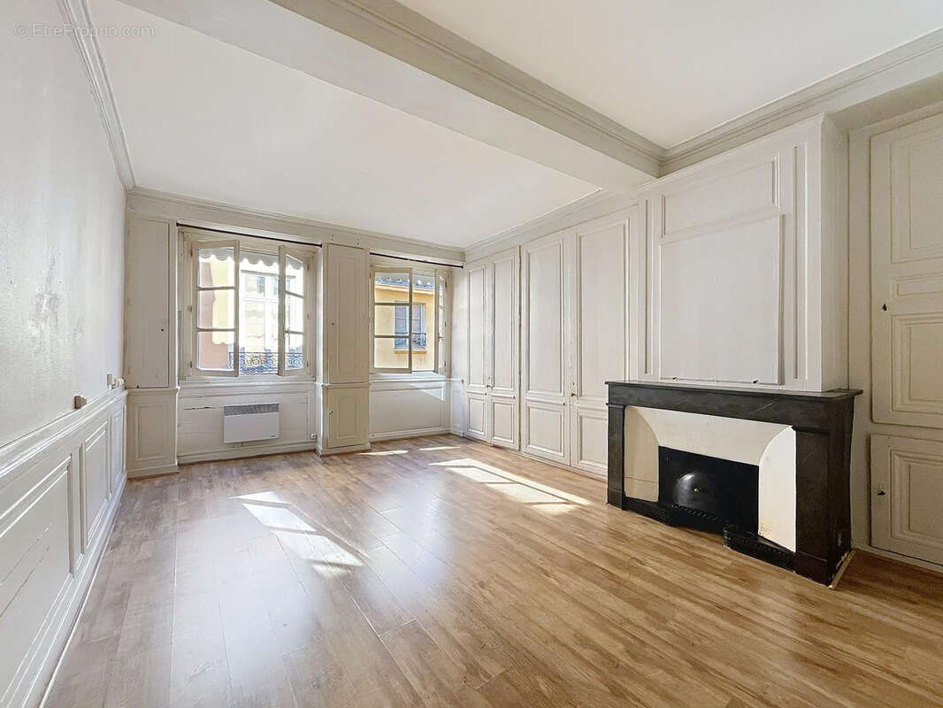 Appartement à LYON-1E