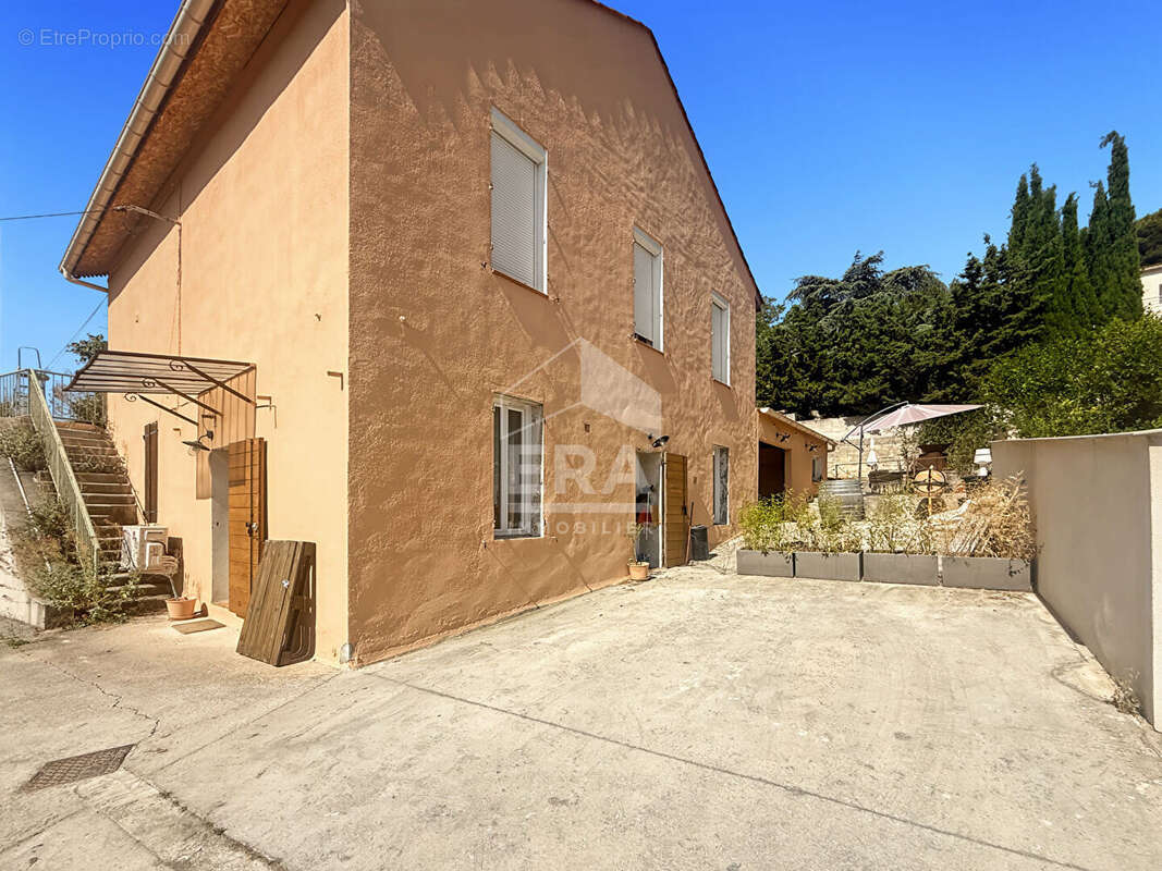 Appartement à SEPTEMES-LES-VALLONS