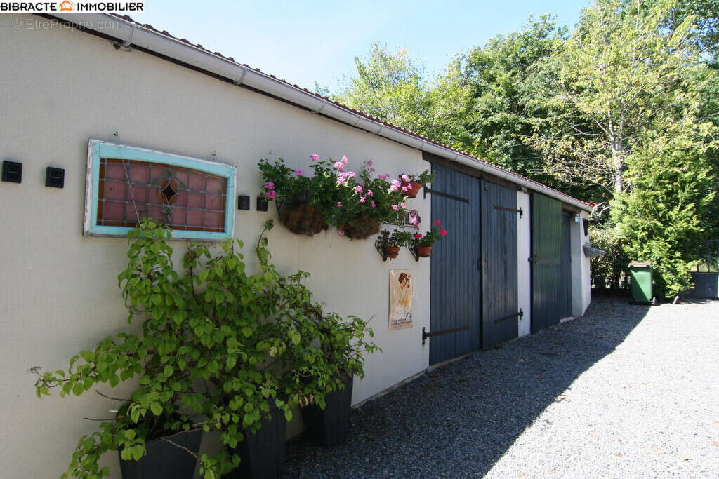 Maison à SAVIGNY-POIL-FOL