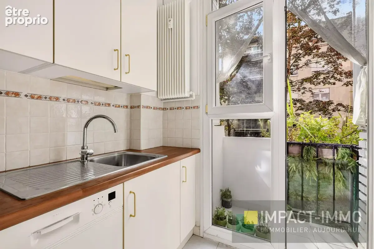 Bel appartement lumineux de 4 pièces avec balcon, cave et box à Neuilly-sur-Seine - photo 7