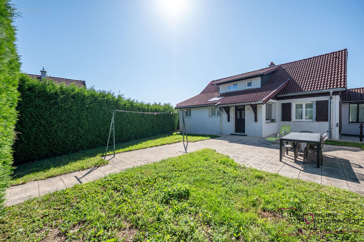 Maison à CHAFFOIS