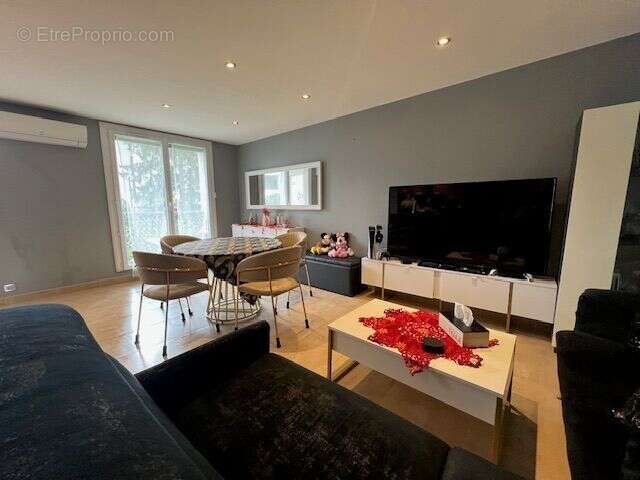 Appartement à FONTAINES-SUR-SAONE