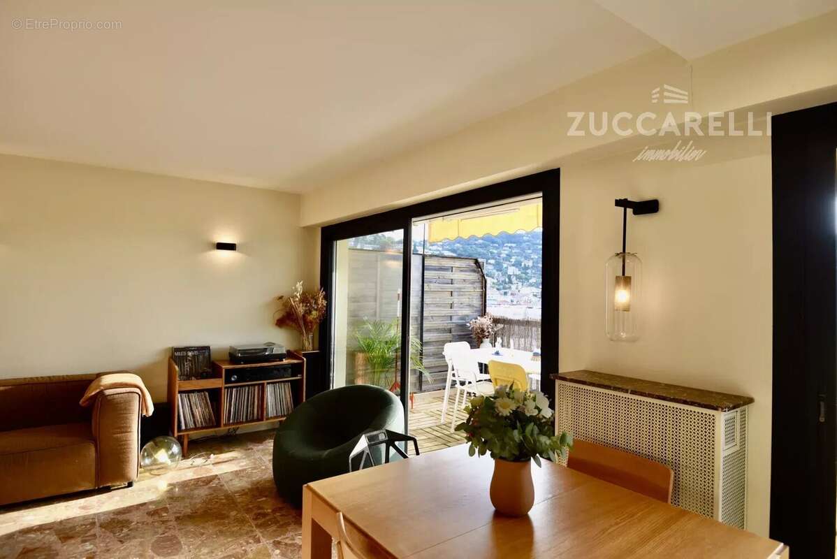 Appartement à LE CANNET