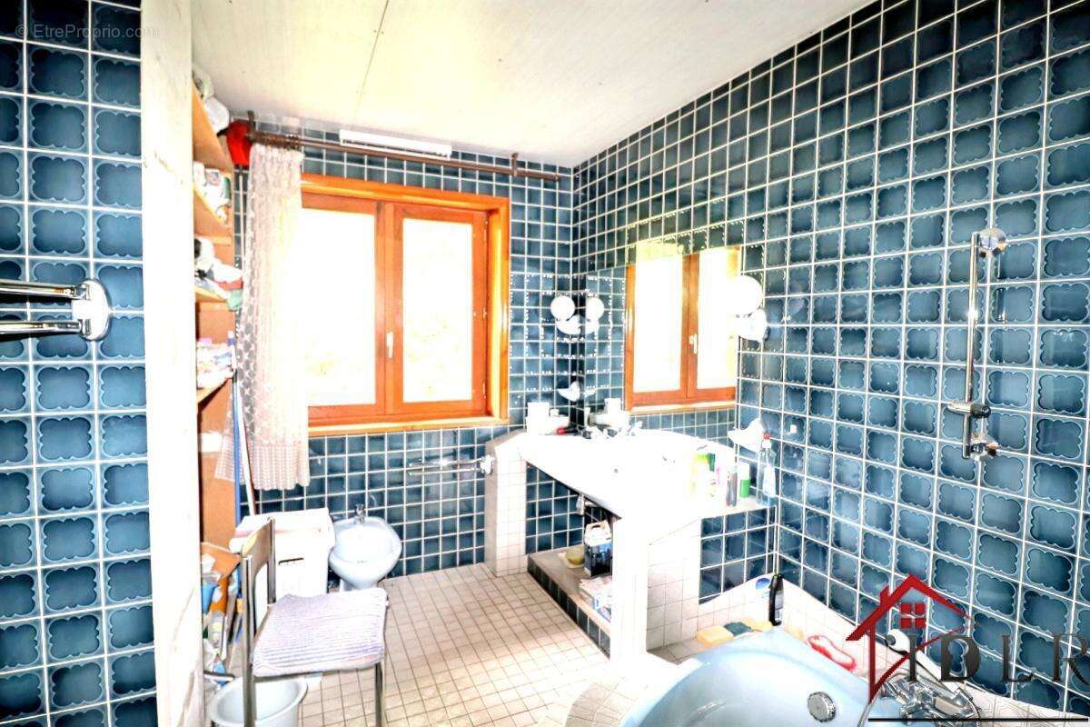 Maison à BROUVELIEURES