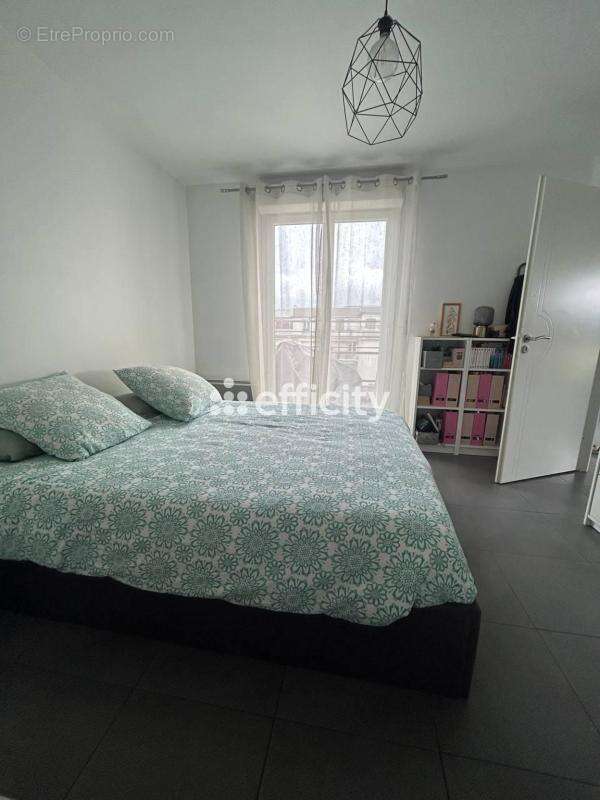 Appartement à ROSNY-SOUS-BOIS