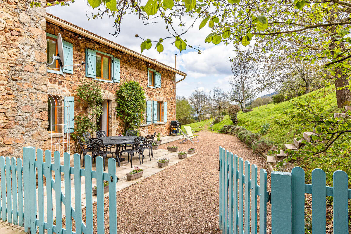 Maison à SAINT-JUST-D'AVRAY